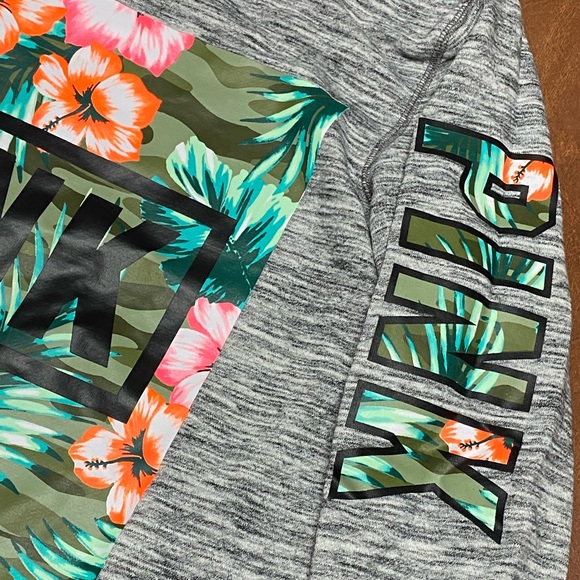 Victoria’s Secret Pink Tropical Floral Graphics CREWNECK Sweatshirt Medium - Picture 4 of 9